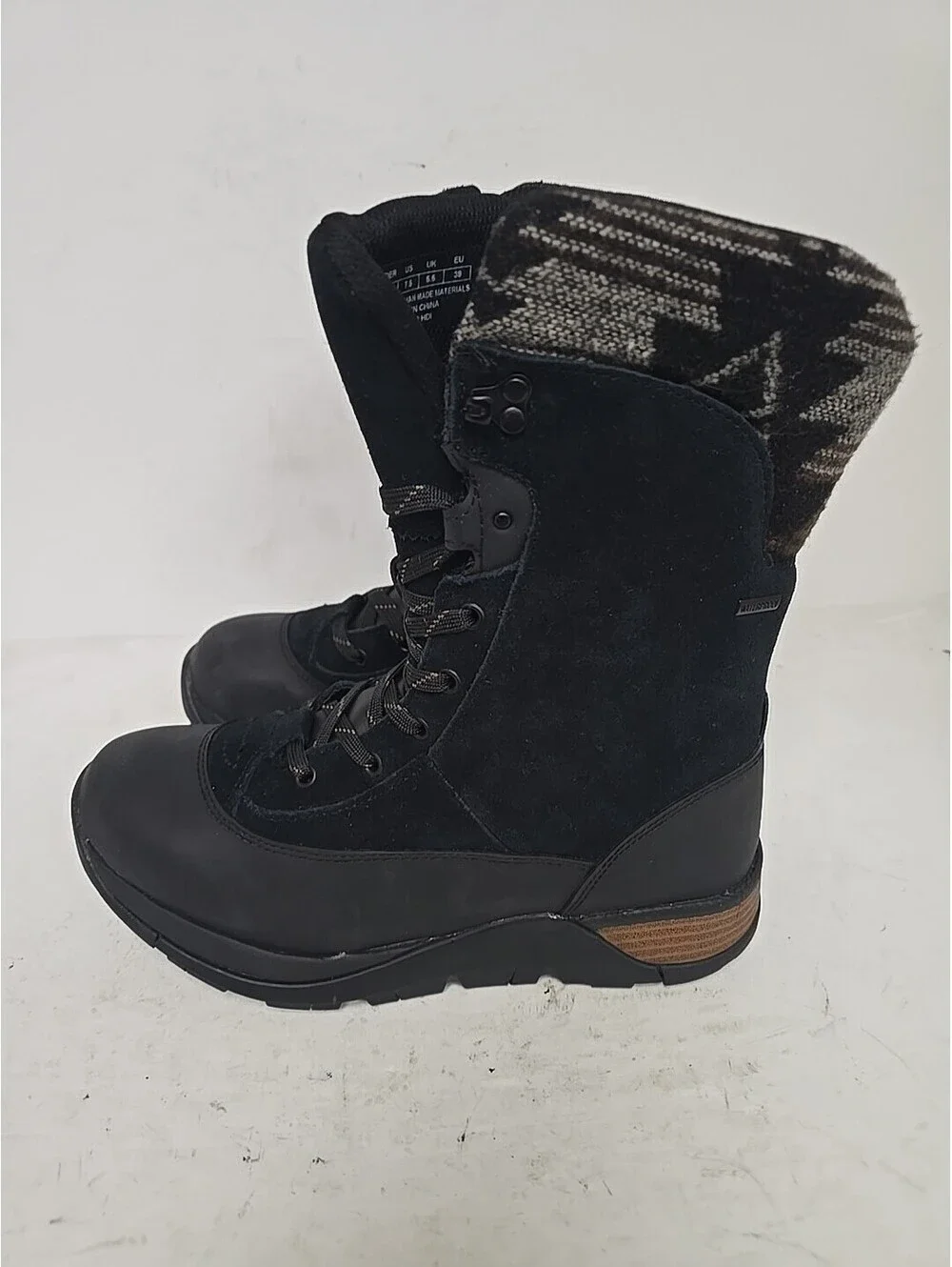 Muck Boots Women's Apres Lace V2 Leather Waterproof Boot Black Size 7.5M